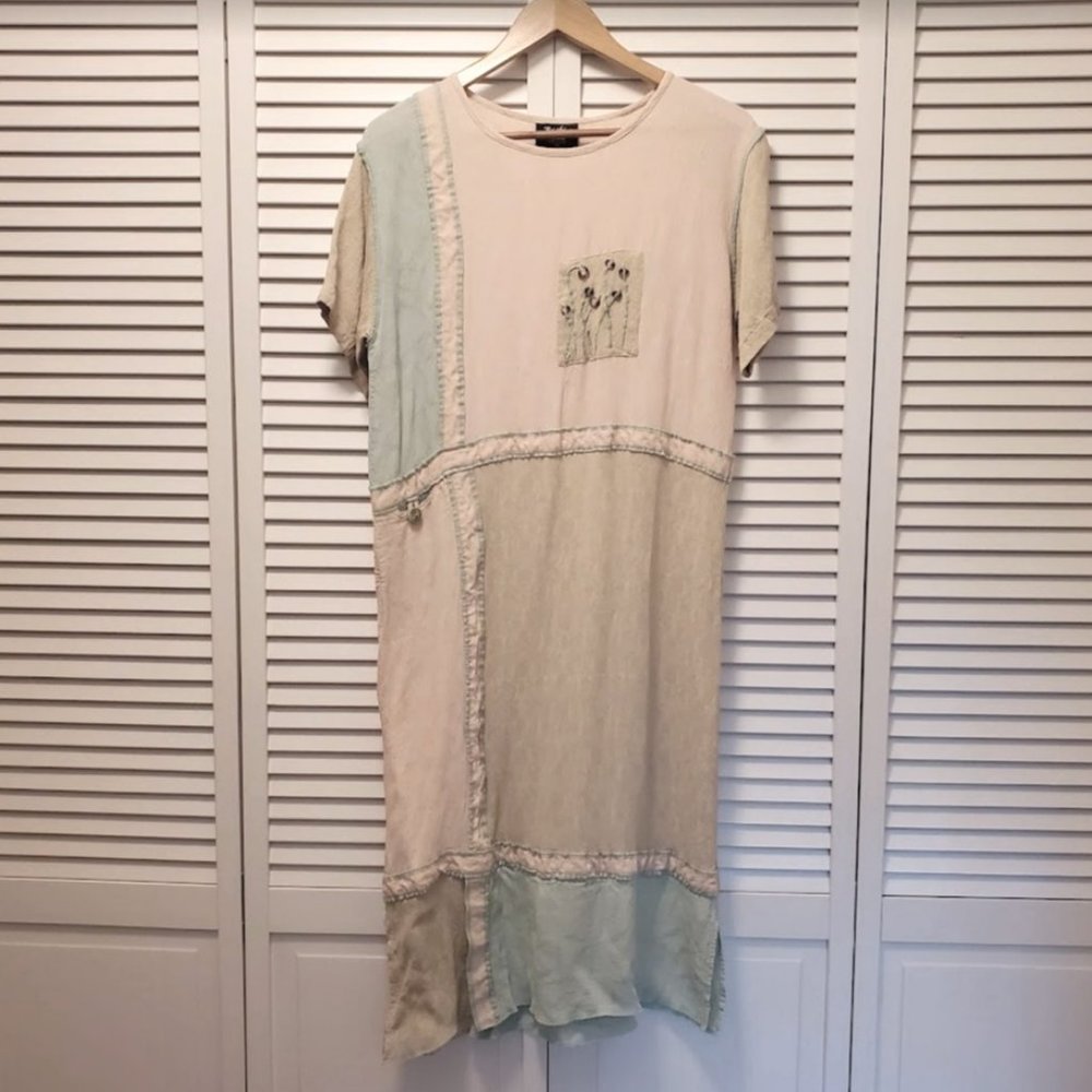 VINTAGE, YASHI, 100% Rayon Dress, Embroidered & Exterior Serger Details, Size M